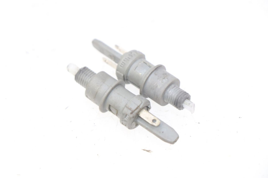 photo de STOP LIGHT SWITCH PEUGEOT LUDIX 2 PRO 4T 50 (2008 - 2013) - Component detail