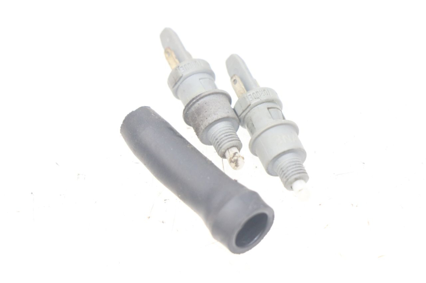 photo de STOP LIGHT SWITCH PEUGEOT LUDIX 50 (2005 - 2007) - Component detail