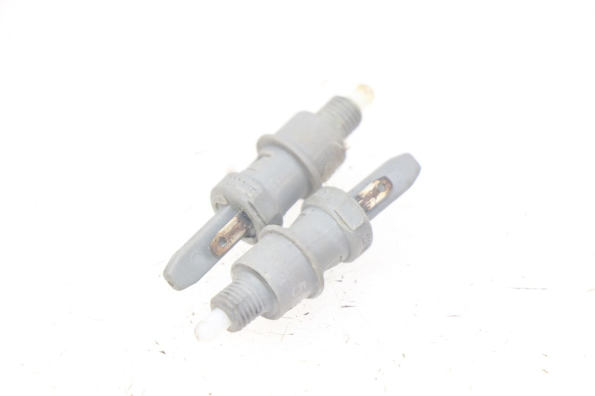 photo de STOP LIGHT SWITCH PEUGEOT LUDIX 50 (2005 - 2007) - Component detail