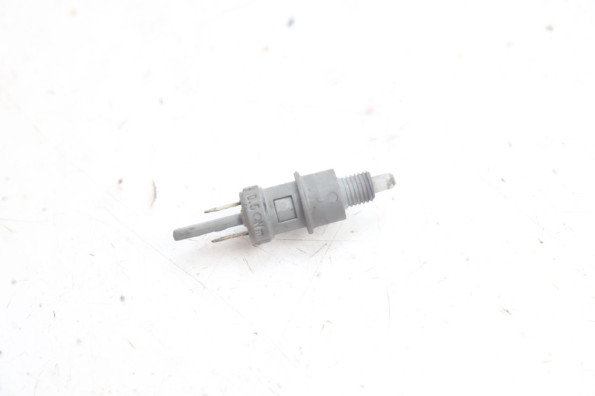 photo de STOP LIGHT SWITCH PEUGEOT LUDIX PRO 2T 50 (2010 - 2017) - Component detail