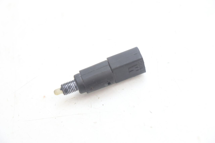 photo de STOP LIGHT SWITCH PIAGGIO MP3 HPE 530 (2022 - 2026) - Zoom on usage condition