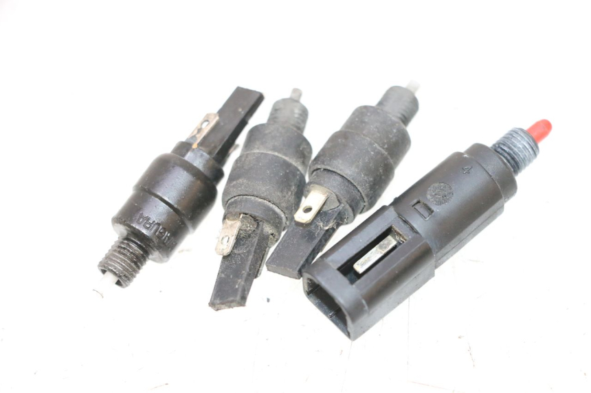 photo de STOP LIGHT SWITCH PIAGGIO MP3 RL 250 (2006 - 2010) - Component detail