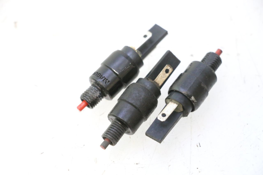 photo de STOP LIGHT SWITCH PIAGGIO MP3 500 (2011 - 2015) - Main view