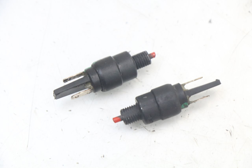 photo de STOP LIGHT SWITCH PIAGGIO LIBERTY IGET 4T 50 (2021 - 2025) - Component detail