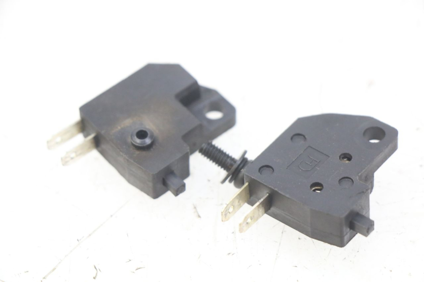 photo de STOP LIGHT SWITCH LVNENG S5 1 (2019 - 2023) - Component detail