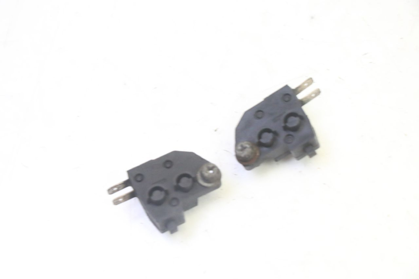 photo de STOP LIGHT SWITCH PEUGEOT SATELIS 125 (2013 - 2018) - Component detail