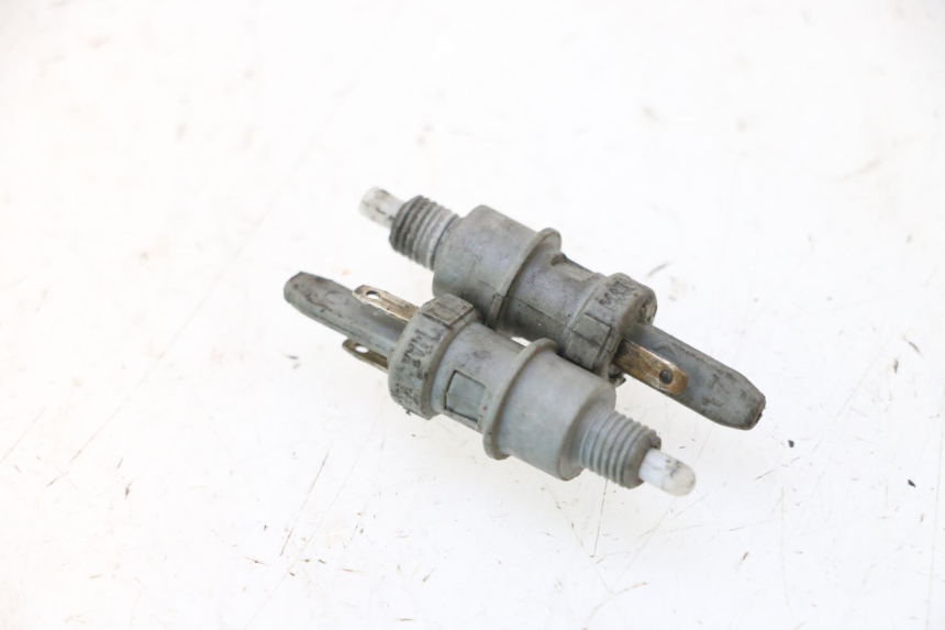 photo de STOP LIGHT SWITCH PEUGEOT TREKKER TKR 50 (2005 - 2014) - Component detail