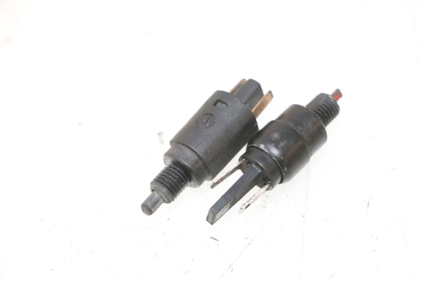 photo de STOP LIGHT SWITCH PIAGGIO VESPA LX 2T 50 (2005 - 2013) - Main view