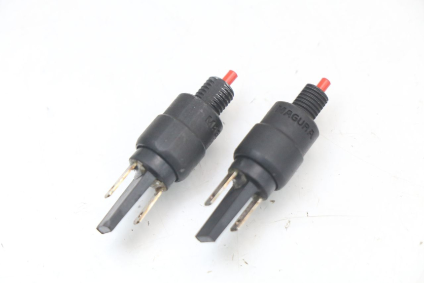 photo de STOP LIGHT SWITCH PIAGGIO VESPA PRIMAVERA 4T 50 (2021 - 2024) - Component detail