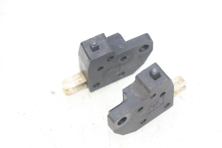 photo de STOP LIGHT SWITCH KYMCO X-TOWN XTOWN 125 (2016 - 2021) - Component detail
