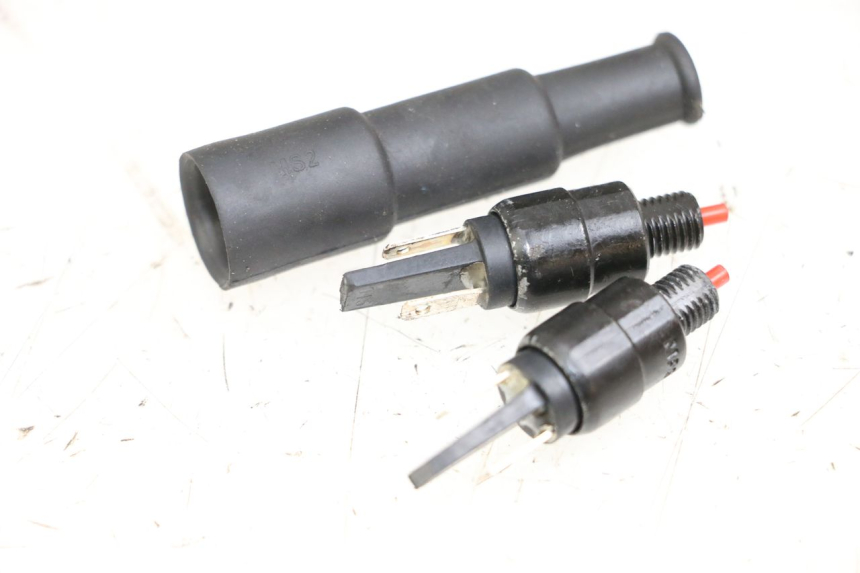 photo de STOP LIGHT SWITCH PIAGGIO XEVO - X EVO 125 (2007 - 2017) - Component detail