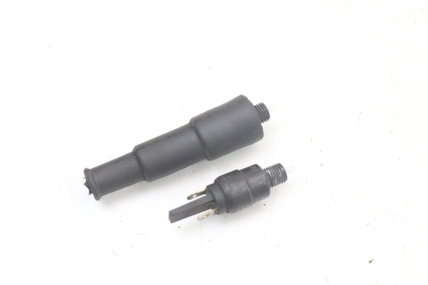 photo de STOP LIGHT SWITCH PIAGGIO XEVO - X EVO 125 (2007 - 2017) - Component detail