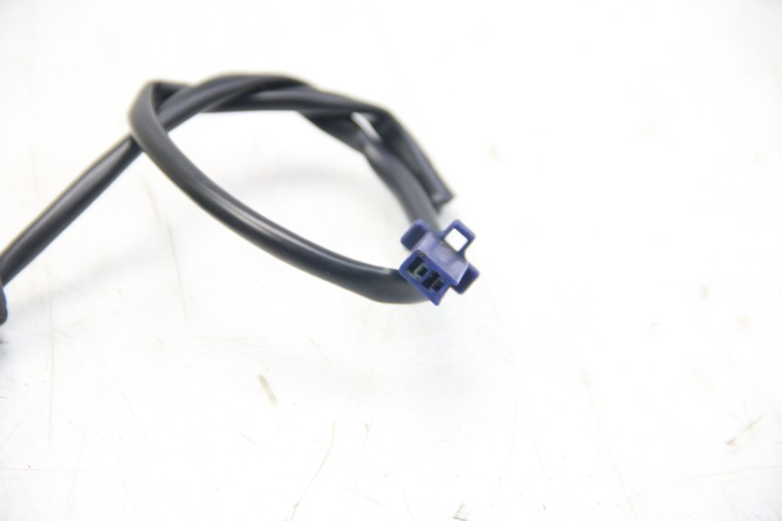 photo de IGNITION SWITCH KICKSTAND PIAGGIO BEVERLY 125 (2010 - 2015) - Zoom on usage condition