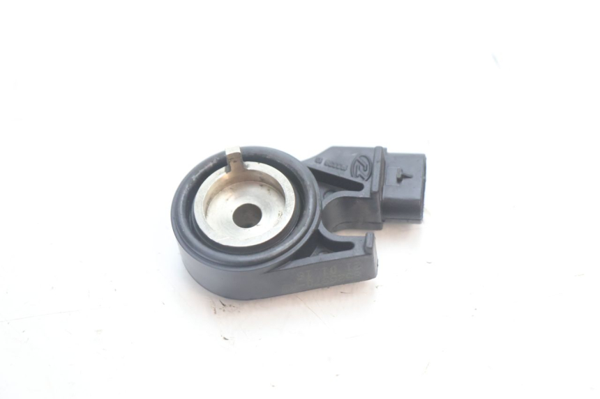 photo de SIDE STAND SWITCH BMW C SPORT 650 (2015 - 2021) - Zoom on usage condition