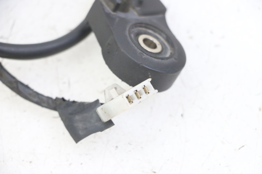 photo de SIDE STAND SWITCH DAELIM BESBI 125 (2007 - 2008) - Zoom on usage condition