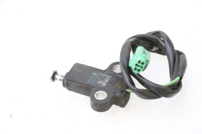 photo de SIDE STAND SWITCH SUZUKI GSR 600 (2005 - 2012) - Technical close-up