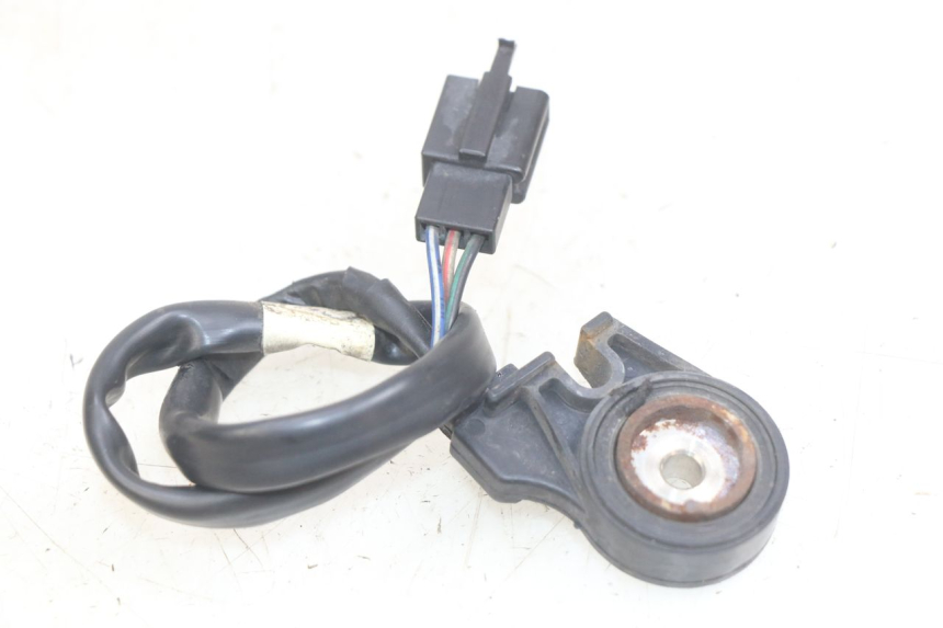 photo de IGNITION SWITCH KICKSTAND SYM GTS EFI 125 (2012 - 2016) - Zoom on usage condition