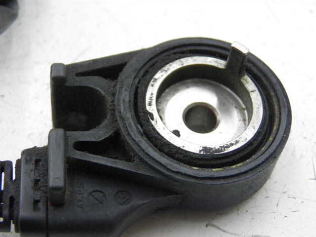 photo de IGNITION SWITCH KICKSTAND HONDA FES PANTHEON 125 (2003 - 2007) - Component detail