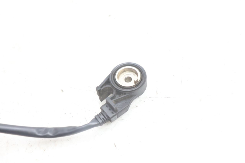 photo de KICKSTAND CUT-OFF SWITCH JM MOTORS SANTANA EVO 50 (2024 - 2026) - Technical close-up