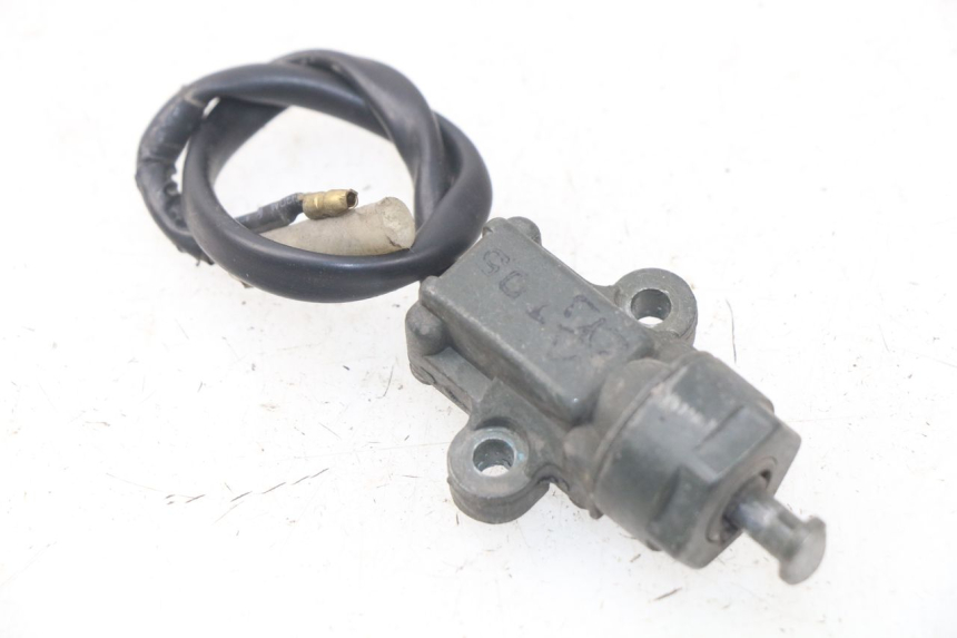 photo de SIDE STAND SWITCH FYM STRADA 50 (2007 - 2014) - Zoom on usage condition