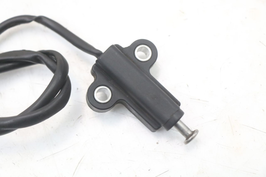 photo de SIDE STAND SWITCH SUZUKI GSR 750 (2011 - 2017) - Zoom on usage condition