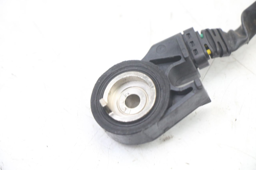 photo de SIDE STAND SWITCH KYMCO XCITING 500 (2007 - 2010) - Technical close-up
