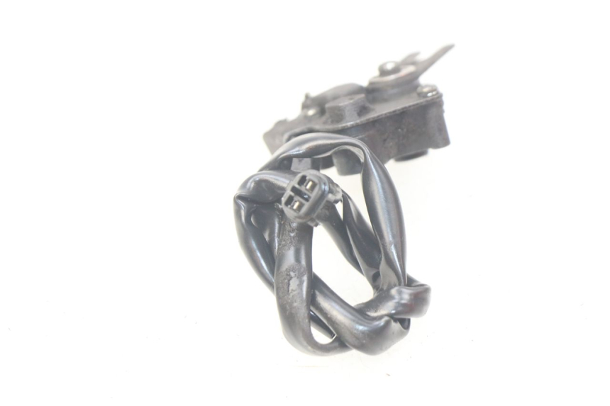 photo de IGNITION SWITCH KICKSTAND KAWASAKI Z 650 (2016 - 2019) - Zoom on usage condition