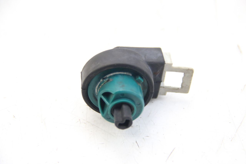 photo de IGNITION SWITCH PIAGGIO BEVERLY 125 (2010 - 2015) - Zoom on usage condition