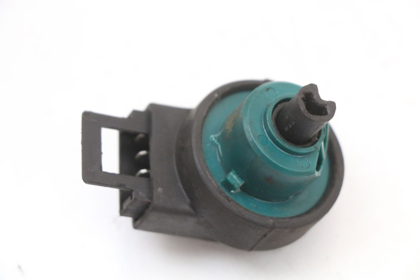 photo de IGNITION SWITCH PIAGGIO FLY 2T 50 (2004 - 2017) - Zoom on usage condition