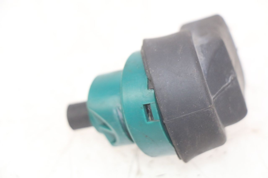 photo de IGNITION SWITCH PIAGGIO FLY 4T 50 (2013 - 2017) - Zoom on usage condition