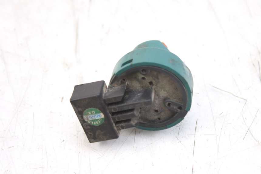photo de IGNITION SWITCH PIAGGIO LIBERTY 4T 50 (2004 - 2008) - Component detail