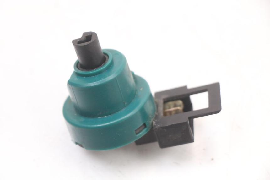 photo de IGNITION SWITCH PIAGGIO LIBERTY 4T 50 (2004 - 2008) - Component detail