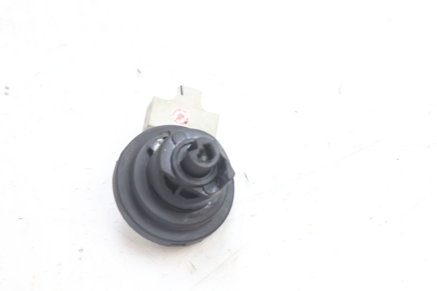 photo de SWITCH PIAGGIO LIBERTY IGET 4T 50 (2021 - 2025) - Zoom on usage condition