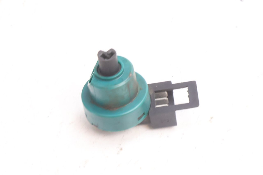 photo de IGNITION SWITCH PIAGGIO NEW TYPHOON 50 (2018 - 2021) - Zoom on usage condition