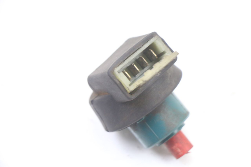 photo de IGNITION SWITCH PIAGGIO VESPA GRANTURISMO 125 (2003 - 2007) - Zoom on usage condition