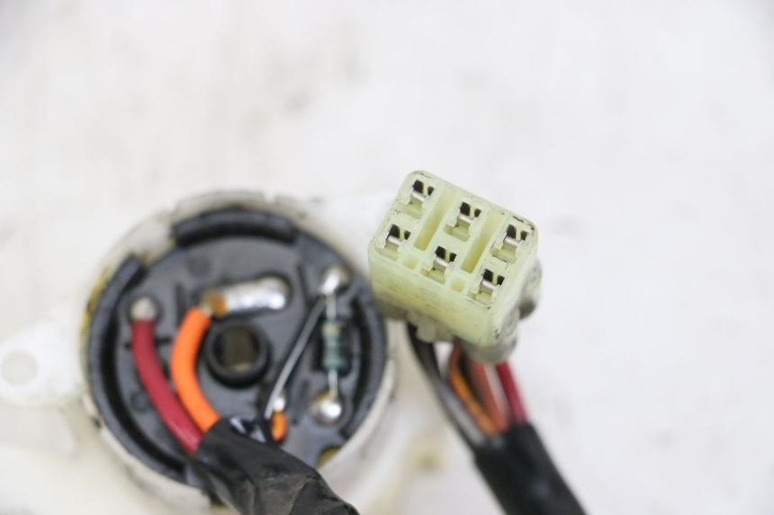 photo de SWITCH SUZUKI BURGMAN 125 (2015 - 2017) - Alternative perspective