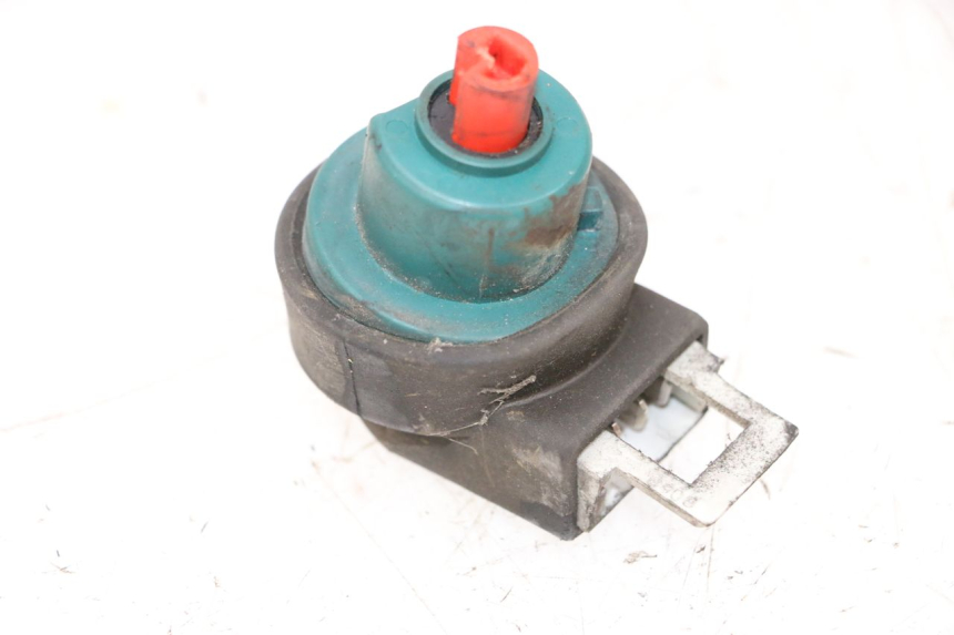 photo de SWITCH PIAGGIO VESPA GTS SUPER IE 125 (2009 - 2016) - Main view