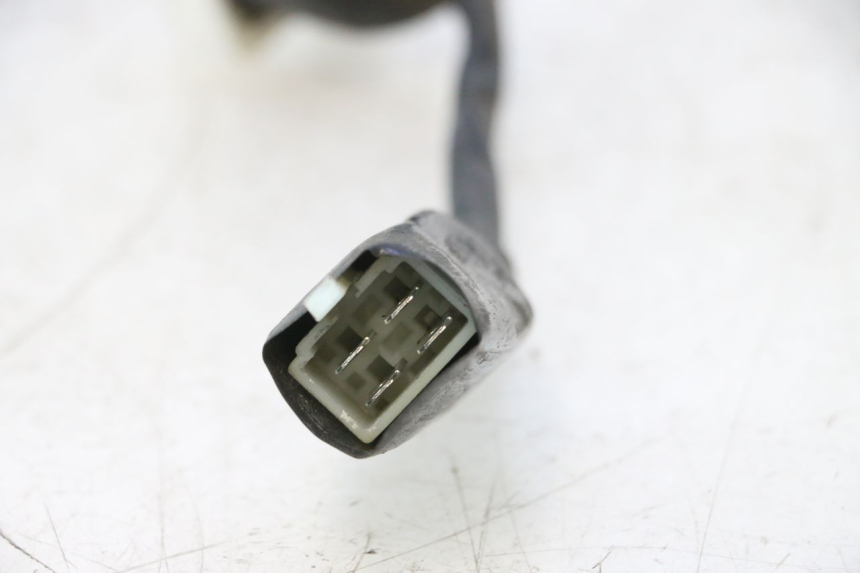 photo de SWITCH PEUGEOT VIVACITY NEW 2T 50 (2008 - 2017) - Zoom on usage condition
