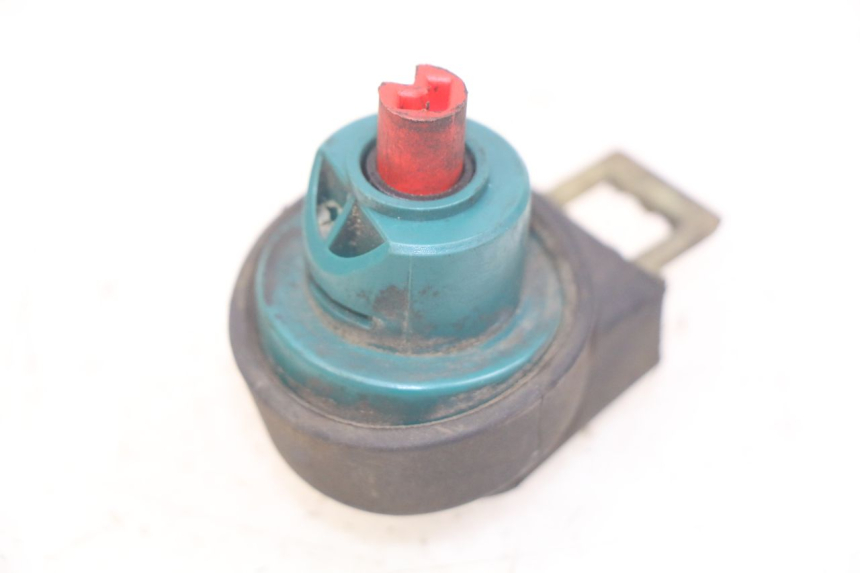 photo de IGNITION SWITCH PIAGGIO X8 125 (2004 - 2007) - Main view
