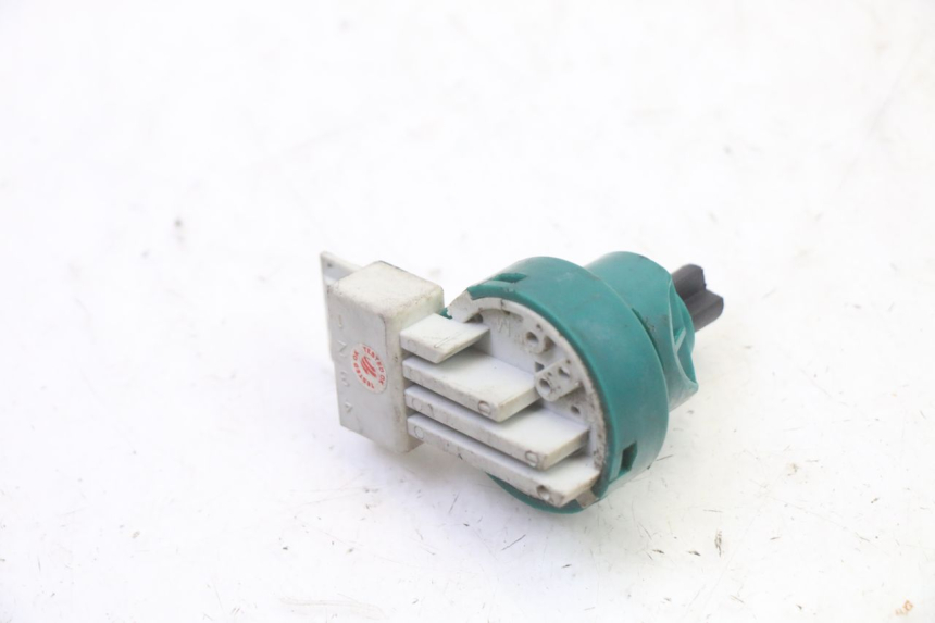 photo de IGNITION SWITCH PIAGGIO X9 EVOLUTION 125 (2003 - 2007) - Zoom on usage condition