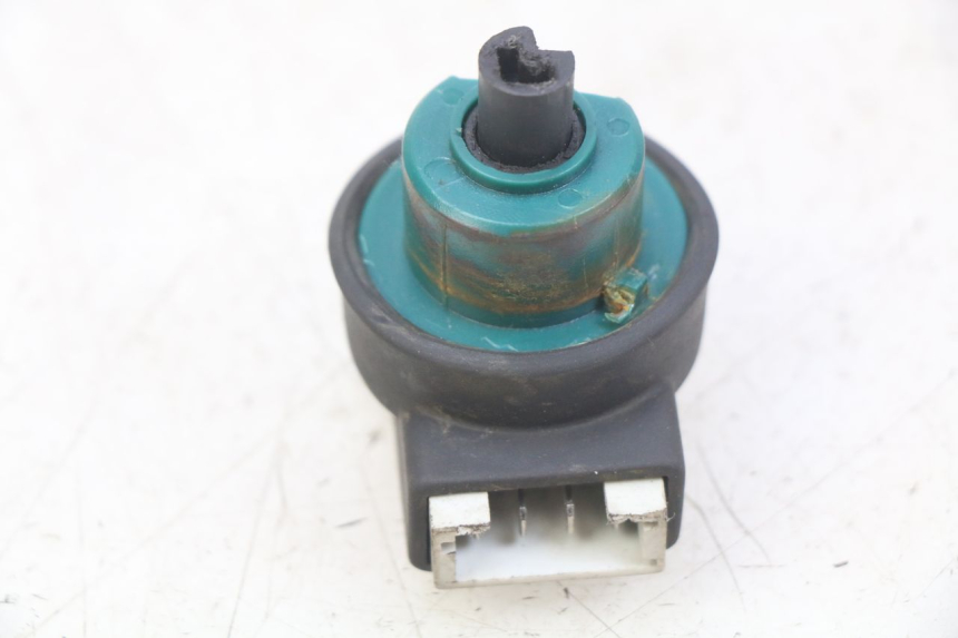photo de IGNITION SWITCH PIAGGIO XEVO - X EVO 125 (2007 - 2017) - Component detail
