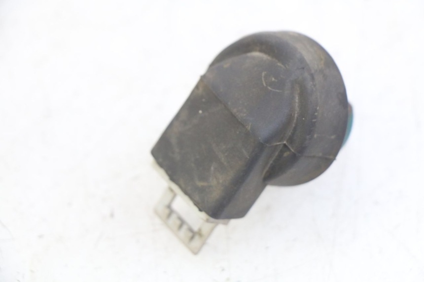 photo de IGNITION SWITCH PIAGGIO XEVO - X EVO 125 (2007 - 2017) - Zoom on usage condition