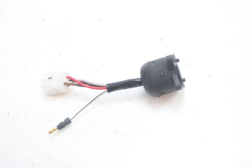 photo de IGNITION SWITCH YAMAHA YP MAJESTY 125 (2007 - 2010) - Zoom on usage condition