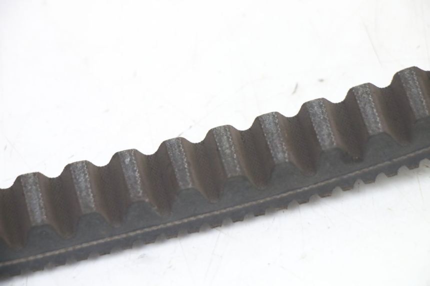 photo de DRIVE BELT PEUGEOT SATELIS 250 (2006 - 2012) - Zoom on usage condition