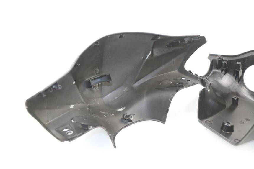 photo de HANDLE BAR PANEL KYMCO AGILITY PREMIUM 50 (2007 - 2010) - Fixing points details