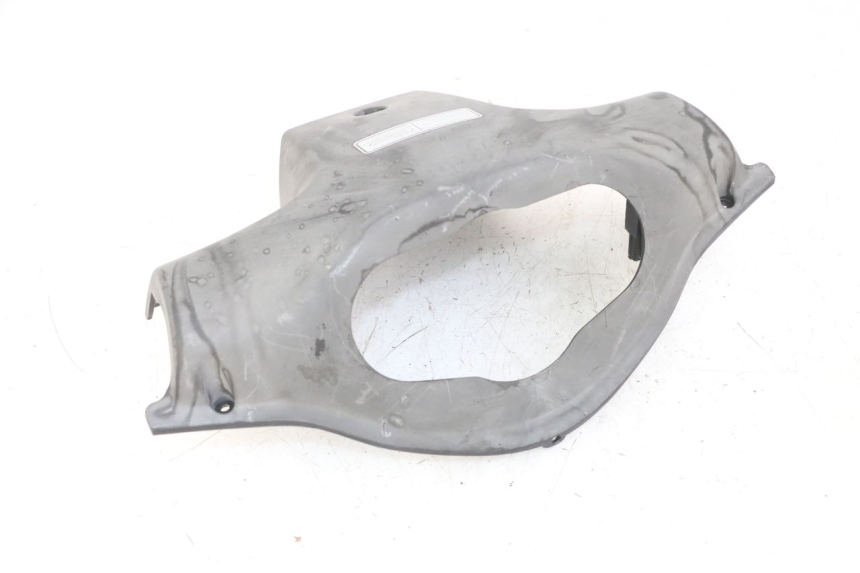 photo de REAR HANDLEBAR COVER KYMCO AGILITY 4T 50 (2005 - 2018) - Technical close-up