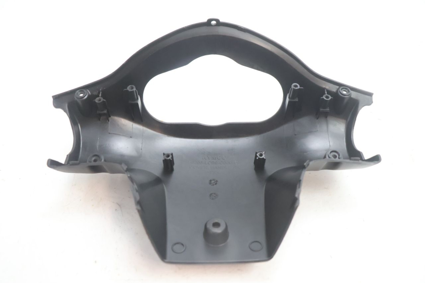 photo de REAR HANDLEBAR COVER KYMCO AGILITY 4T 50 (2005 - 2018) - Fixing points details