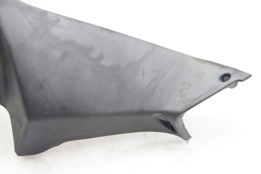 photo de REAR HANDLEBAR COVER APRILIA ATLANTIC 500 (2002 - 2003) - Component zoom