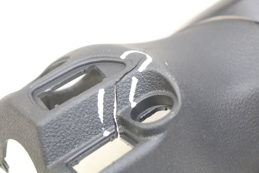 photo de REAR HANDLEBAR COVER PIAGGIO BEVERLY 125 (2010 - 2015) - Checked used part