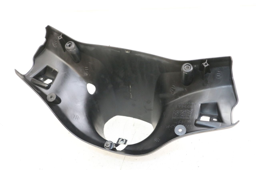 photo de REAR HANDLEBAR COVER MBK BOOSTER SPIRIT 50 (2004 - 2017) - Surface and material condition